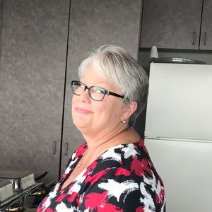 Meet your Posher, Diana